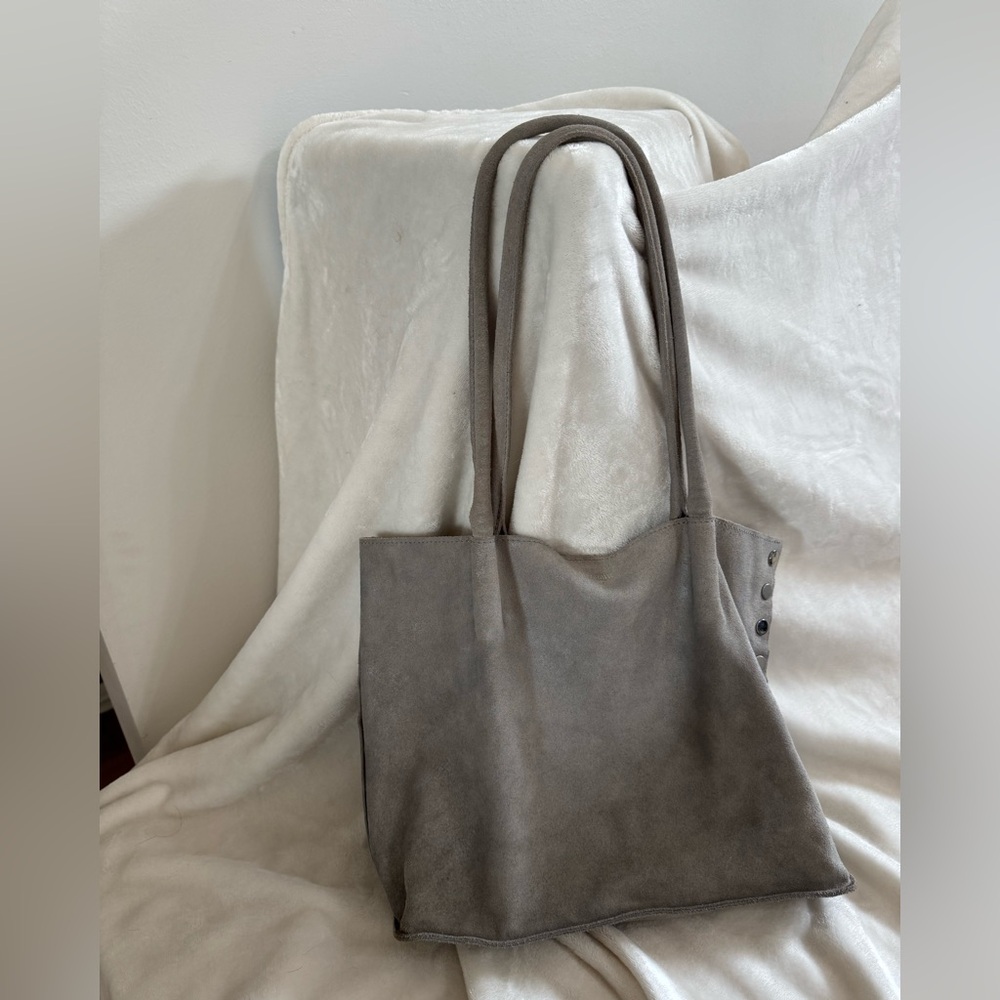 Hammitt Oliver light grey tote suede - Picture 4 of 7